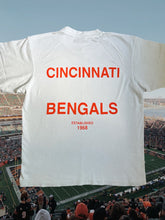 Load image into Gallery viewer, cincinnati bengals football vintage style t-shirt in lunar rock gray