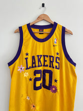 Load image into Gallery viewer, 2XL - Vintage LA Lakers Floral Jersey
