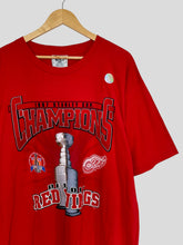Load image into Gallery viewer, XL - Vintage Detroit Red Wings 1997 Stanley Cup Champs T-Shirt