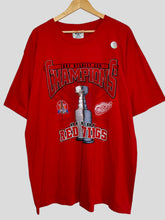 Load image into Gallery viewer, XL - Vintage Detroit Red Wings 1997 Stanley Cup Champs T-Shirt