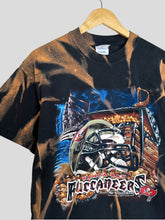 Load image into Gallery viewer, M/L - Vintage Tampa Bay Buccaneers T-Shirt