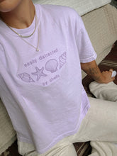 Load image into Gallery viewer, "Easily Distracted by Shells" - Lavendar T-Shirt🐚