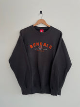 Load image into Gallery viewer, L - Vintage Cincinnati Bengals Crewneck
