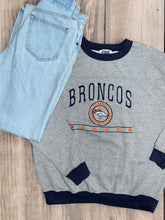 Load image into Gallery viewer, M - Vintage Denver Broncos Crewneck
