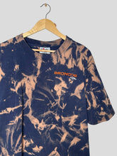 Load image into Gallery viewer, XL - Vintage Denver Broncos T-Shirt
