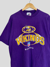 Load image into Gallery viewer, L - Vintage Minnesota Vikings T-Shirt
