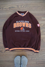 Load image into Gallery viewer, Vintage Cleveland Browns Lee Sport crewneck sweatshirt, size L, photo 2 of 4
