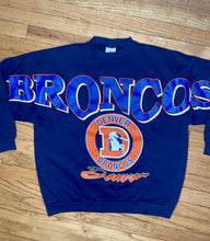 Load image into Gallery viewer, XL - Vintage Denver Broncos Spellout Crewneck *Rare
