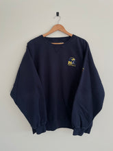 Load image into Gallery viewer, 2XL - Vintage Michigan Wolverines 1997 Nat&#39;l Champs Crewneck
