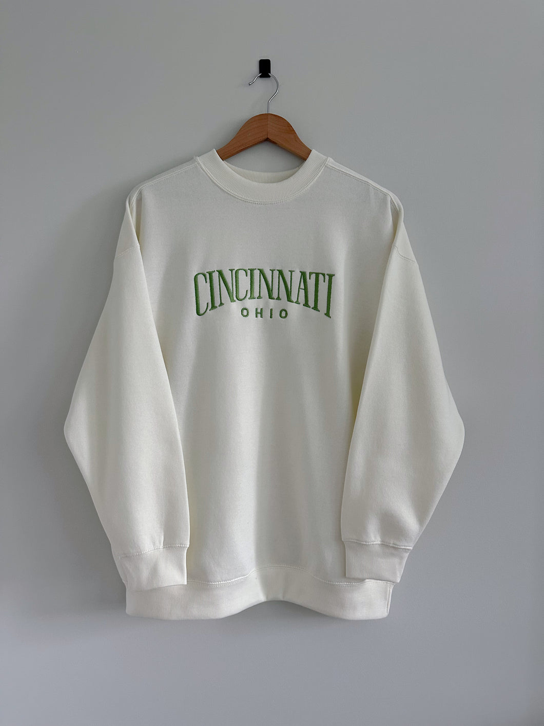 Cincinnati Ohio Crewneck - Light Green