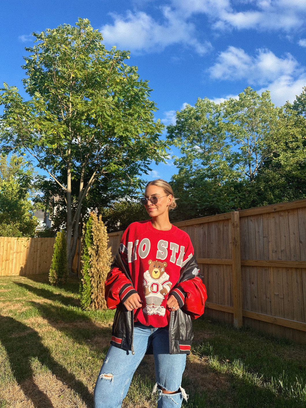 XL - Vintage Ohio State Buckeyes Spellout Bear Crewneck