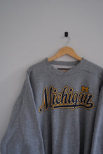 Load image into Gallery viewer, XL - Vintage Michigan Wolverines Crewneck
