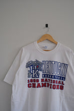 Load image into Gallery viewer, XL - Vintage Kentucky Wildcats 1998 National Champs T-Shirt
