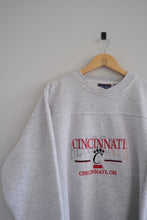 Load image into Gallery viewer, L - Vintage Cincinnati Bearcats Crewneck
