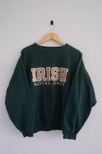 Load image into Gallery viewer, M - Vintage Notre Dame Crewneck
