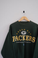 Load image into Gallery viewer, L - Vintage Green Bay Packers Crewneck

