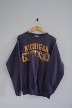 Load image into Gallery viewer, M - Vintage Michigan Wolverines Crewneck

