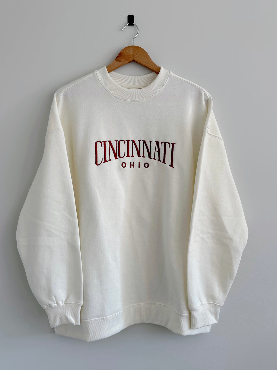 Cincinnati Ohio Crewneck - Maroon