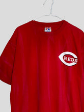 Load image into Gallery viewer, XL - Vintage Cincinnati Reds T-Shirt
