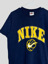 Load image into Gallery viewer, M/L - VIntage Nike T-Shirt
