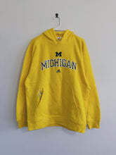 Load image into Gallery viewer, M/L - Vintage Michigan Wolverines Floral Hoodie
